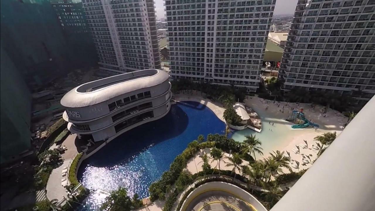 Azure Condo Resort Paranaque Bldg Maldives Манила Экстерьер фото