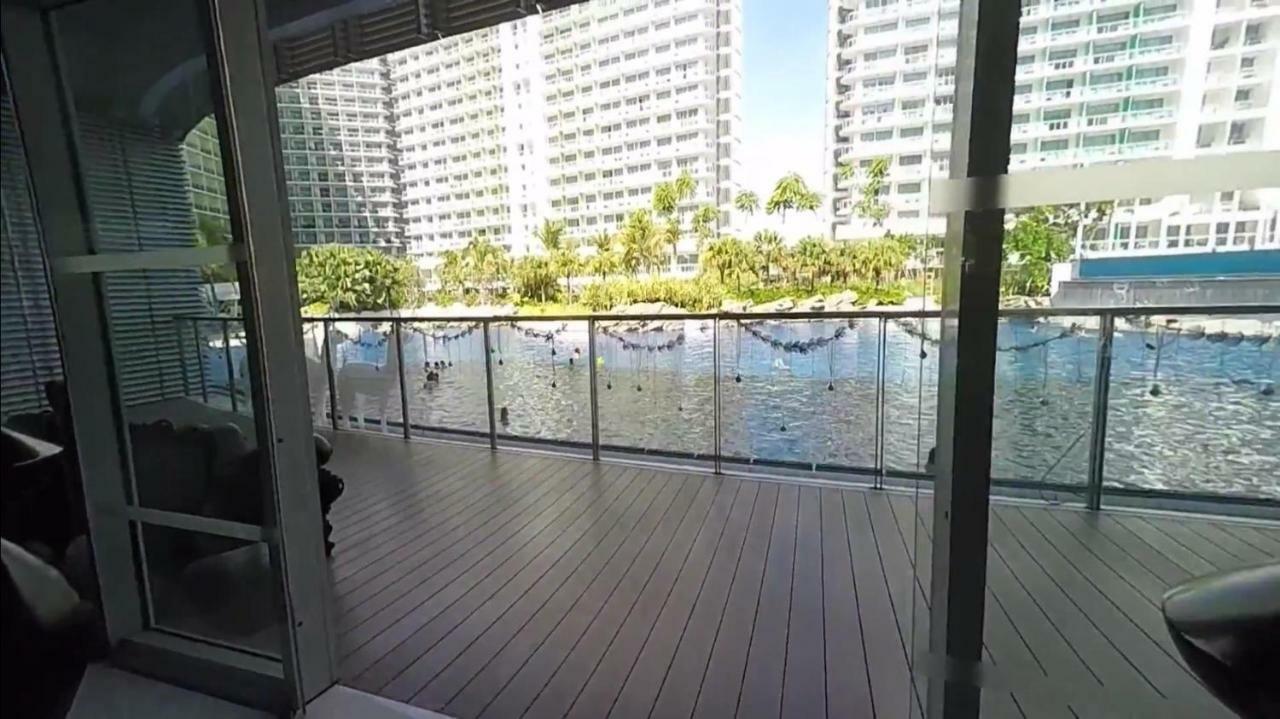 Azure Condo Resort Paranaque Bldg Maldives Манила Экстерьер фото